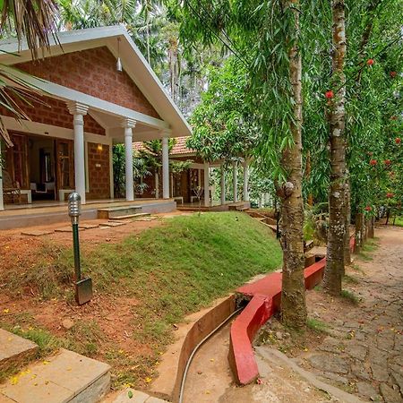 Orchid Trails Resort Sultan Bathery Bagian luar foto