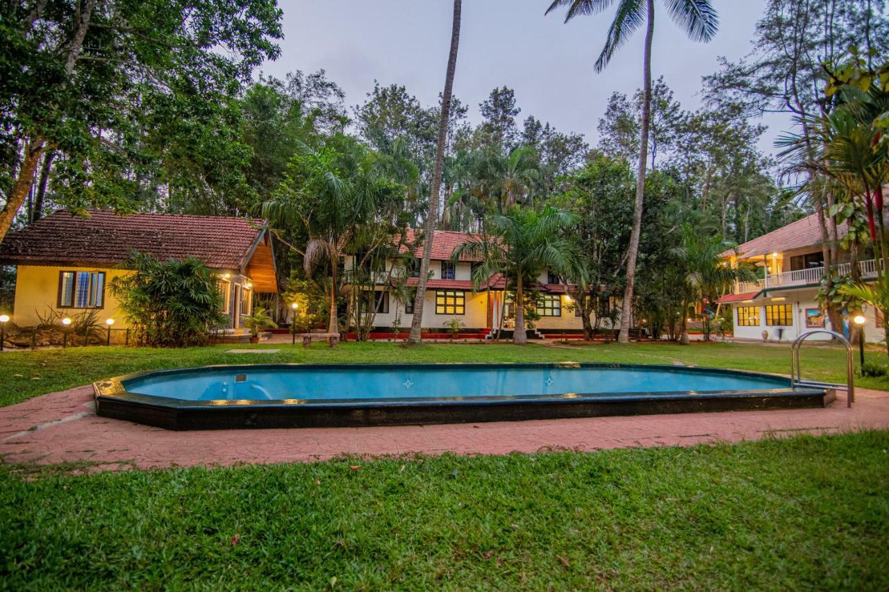 Orchid Trails Resort Sultan Bathery Bagian luar foto
